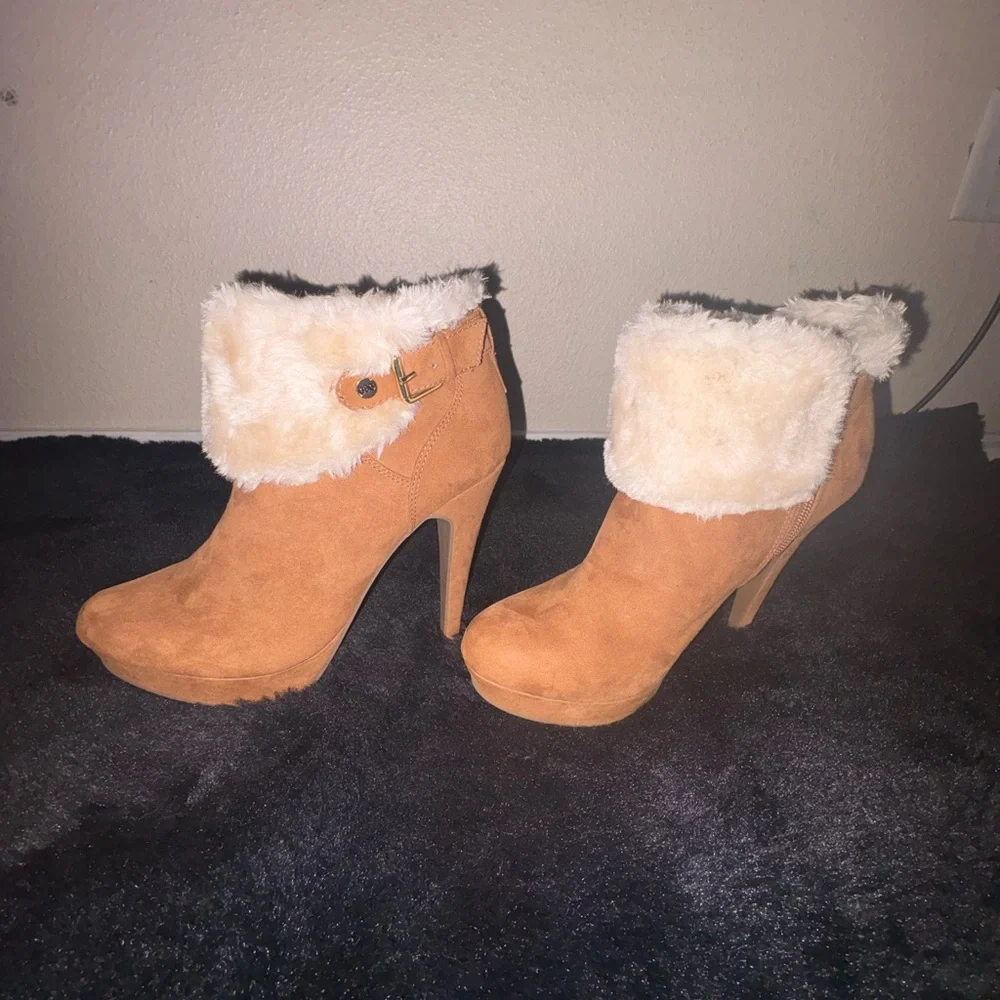 Women's Tan Ankle Boots with Faux Fur Trim - Picture 1 of 16